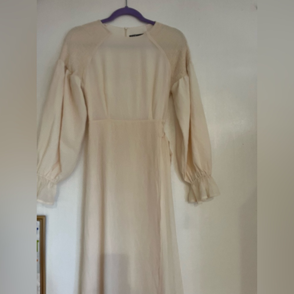 Chic Long Sleeve Cream Dress
